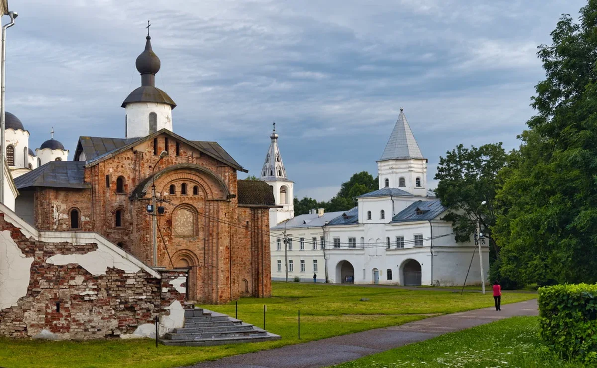Анджелина Джолидің азғын суреттері
